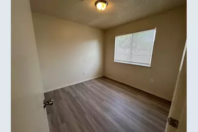 521 Greenlawn Boulevard, Round Rock, TX 78664 - Photo 14