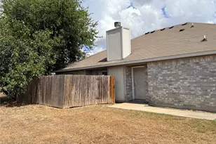 105 Axis Deer Trail, Hutto, TX 78634 - Photo 2