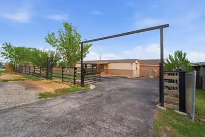 112 Storm Court, Kyle, TX 78640 - Photo 2