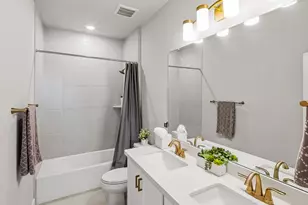 7619 Boyd Hvn Dr, Austin, TX 78744 - Photo 12