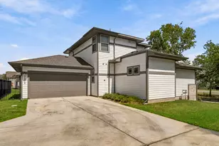 7619 Boyd Hvn Dr, Austin, TX 78744 - Photo 16