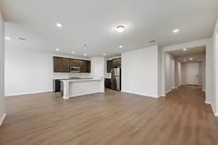 12601 Raven Mdw Dr, Buda, TX 78610 - Photo 4