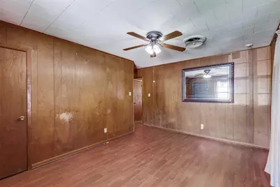 707 Debus Drive, Taylor, TX 76574 - Photo 4