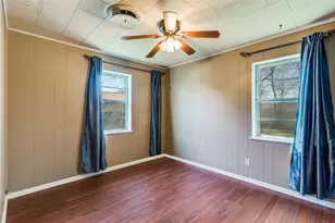 707 Debus Dr, Taylor, TX 76574 - Photo 16