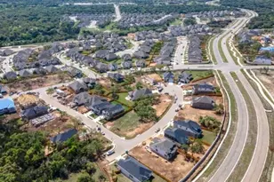 200 Spg Blf Ln, Georgetown, TX 78628 - Photo 14