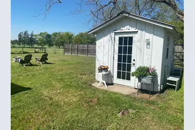 395 Centennial Street, Carmine, TX 78932 - Photo 16