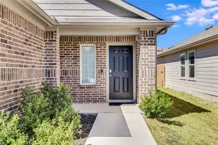 17409 Ginning Ct, Elgin, TX 78621 - Photo 2