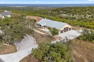 427 S Cedar Mountain Dr, Marble Falls, TX 78654 - Photo 4