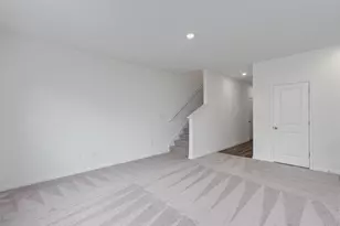 109 Blackbear Dr, Hutto, TX 78634 - Photo 6