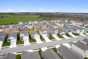 109 Blackbear Dr, Hutto, TX 78634 - Photo 26