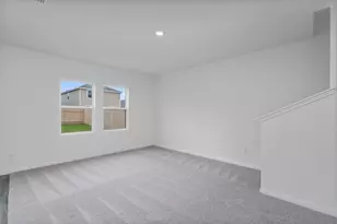 109 Blackbear Dr, Hutto, TX 78634 - Photo 4