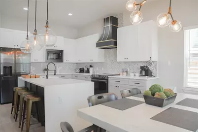 518 Rigsby Avenue, San Antonio, TX 78210 - Photo 6