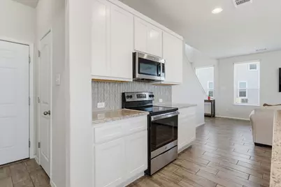 120 Blue Agate Court, Jarrell, TX 76537 - Photo 10