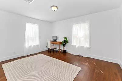 1512 W Koenig Lane, Austin, TX 78756 - Photo 8