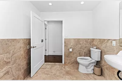 1512 W Koenig Lane, Austin, TX 78756 - Photo 16