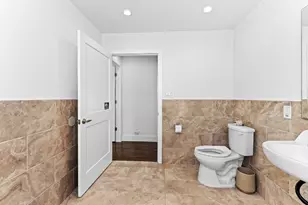 1512 W Koenig Ln, Austin, TX 78756 - Photo 16