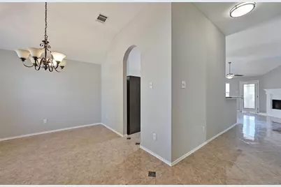 166 Pecanwood N, Kyle, TX 78640 - Photo 4