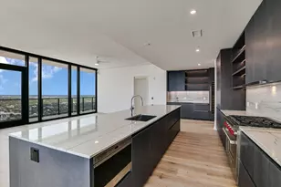 610 Davis St, Austin, TX 78701 - Photo 4