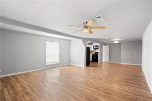 1200 Walnut Ave, Austin, TX 78702 - Photo 4