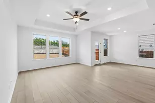 6917 Cliff Rose Dr, Spicewood, TX 78669 - Photo 10