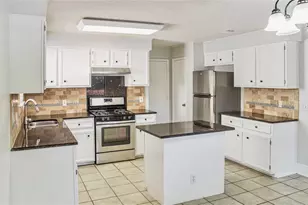 12912 Pegasus St, Austin, TX 78727 - Photo 14