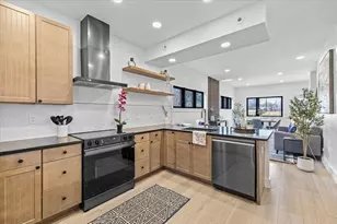 2406 W 10th St, Austin, TX 78703 - Photo 4