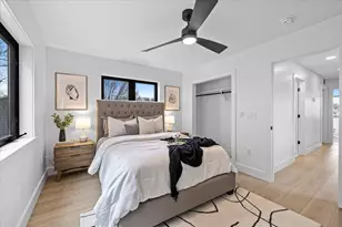 2406 W 10th St, Austin, TX 78703 - Photo 8