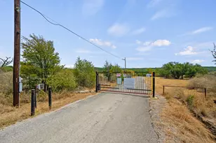 301 Yonder Dr, Spicewood, TX 78669 - Photo 32