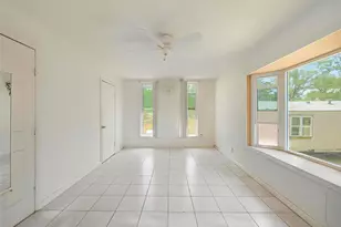 368 Riddle Rd, Cedar Creek, TX 78612 - Photo 8