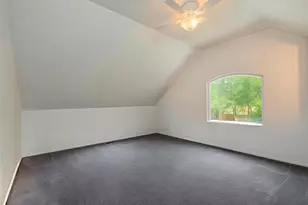 368 Riddle Rd, Cedar Creek, TX 78612 - Photo 12