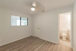 2500 Burleson Rd, Austin, TX 78741 - Photo 14