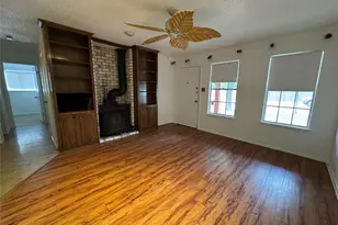 1806 Cherry Orchard Dr, Austin, TX 78745 - Photo 4