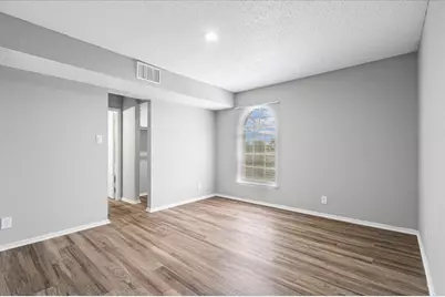 101 E 33rd Street #206, Austin, TX 78705 - Photo 10