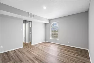 101 E 33rd St, Austin, TX 78705 - Photo 10