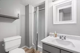 101 E 33rd St, Austin, TX 78705 - Photo 12
