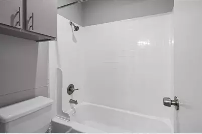 101 E 33rd Street #206, Austin, TX 78705 - Photo 8