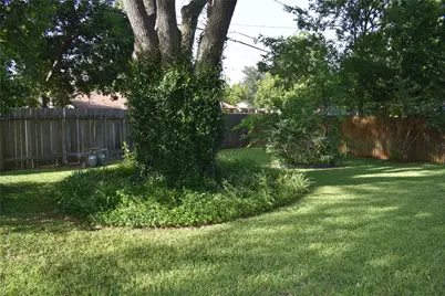 1702 Pecos Avenue, Rockdale, TX 76567 - Photo 26