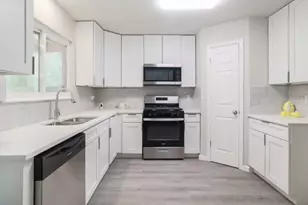 2121 Trede Dr, Austin, TX 78745 - Photo 8