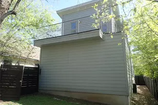 2912 E 14th St, Austin, TX 78702 - Photo 4