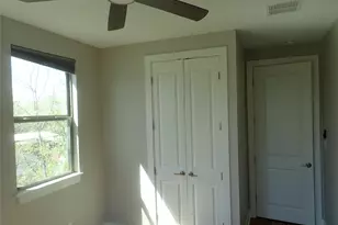 2912 E 14th St, Austin, TX 78702 - Photo 24