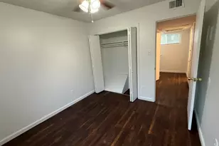 2124 Burton Dr, Austin, TX 78741 - Photo 6