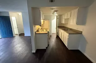 2124 Burton Dr, Austin, TX 78741 - Photo 16