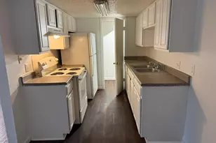 2124 Burton Dr, Austin, TX 78741 - Photo 18