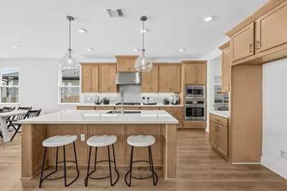 9404 Hamadryas Drive, Austin, TX 78744 - Photo 6