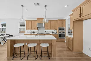 9404 Hamadryas Dr, Austin, TX 78744 - Photo 6