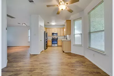 1112 Sundrop Place, Round Rock, TX 78665 - Photo 4