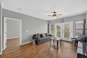 2502 Leon St, Austin, TX 78705 - Photo 2