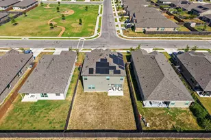 200 Montego St, Hutto, TX 78634 - Photo 36