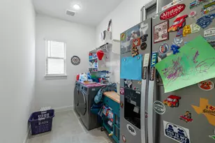 105 Bosco Rd, Hutto, TX 78634 - Photo 30
