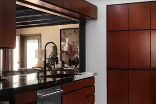 2401 Jarratt Ave, Austin, TX 78703 - Photo 14